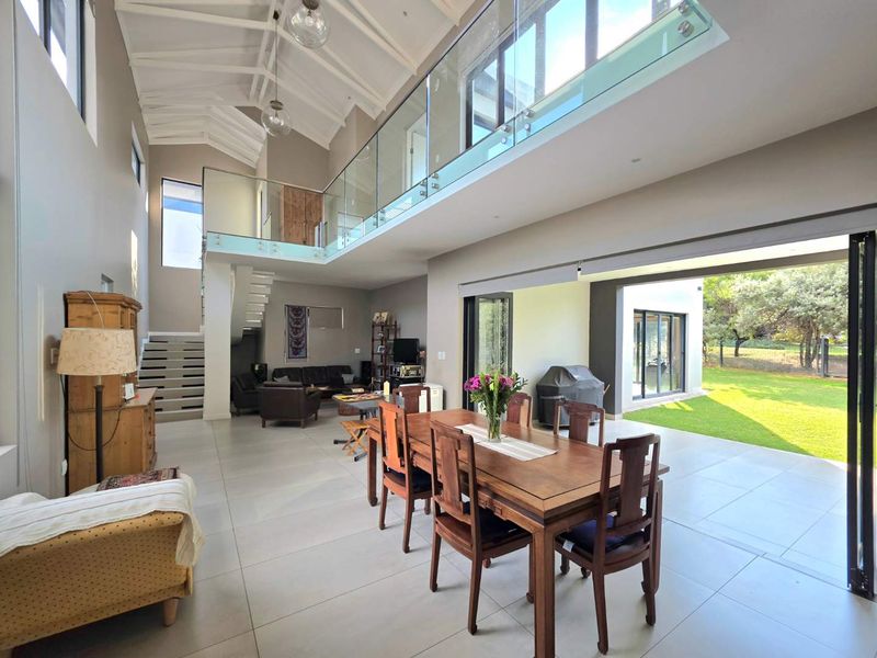 4 Bedroom House plus study and more to Rent in Steyn City - Photo 3