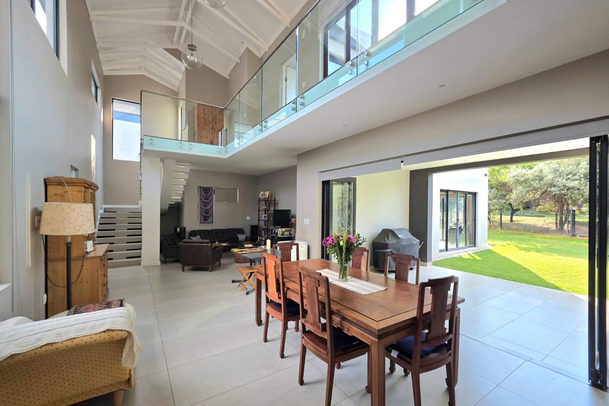4 Bedroom House plus study and more to Rent in Steyn City - Photo 3