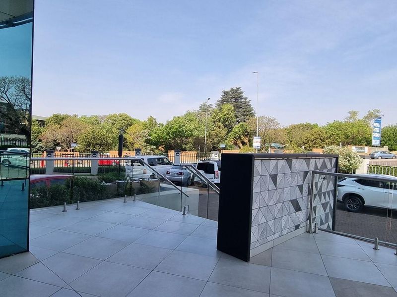 593m2 Menlyn Office To Let - Photo 2