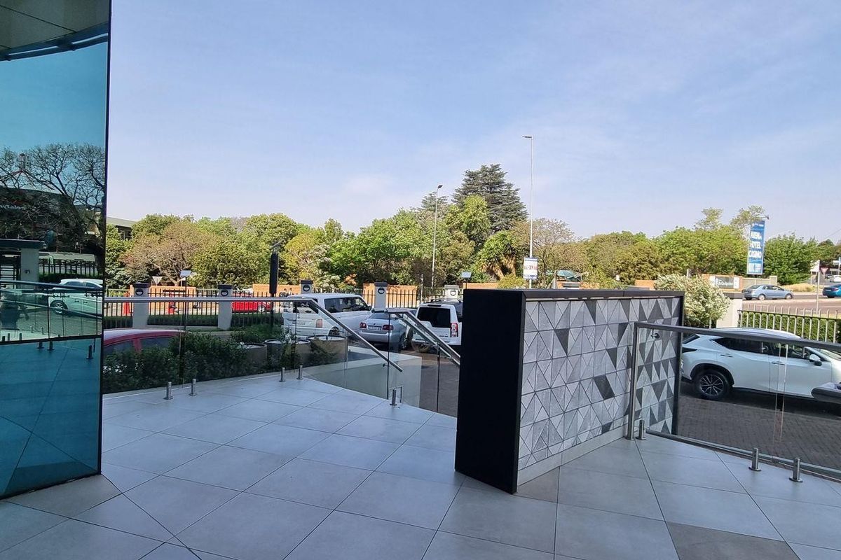 593m2 Menlyn Office To Let - Photo 2