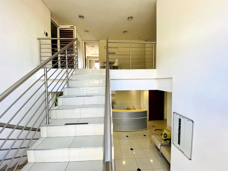 Spacious Commercial Office To Let  in Fourways – Waterford Office Park, Fourways - Photo 3