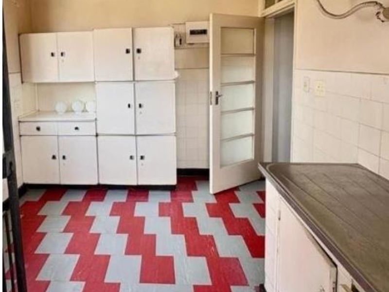 Two-Bedroom Apartment To Let - Photo 3