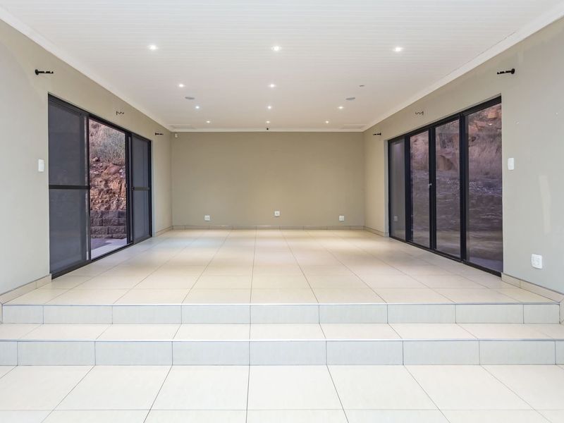 House for Sale - Kempinski Nature Estate - N$ 6,500,000 - Photo 4