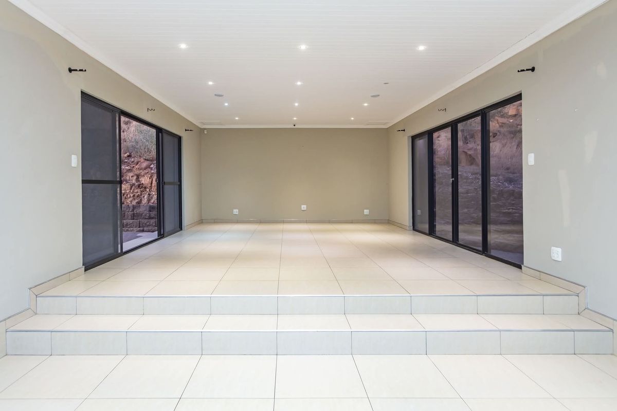 House for Sale - Kempinski Nature Estate - N$ 6,500,000 - Photo 4