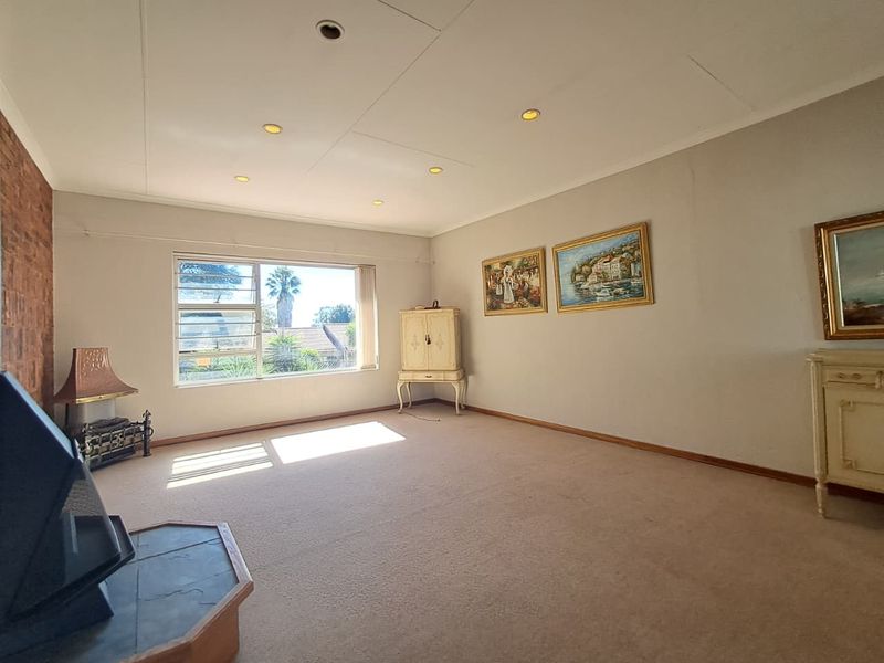 3 Bedroom Cluster for Sale in Mayberry Park - Photo 5