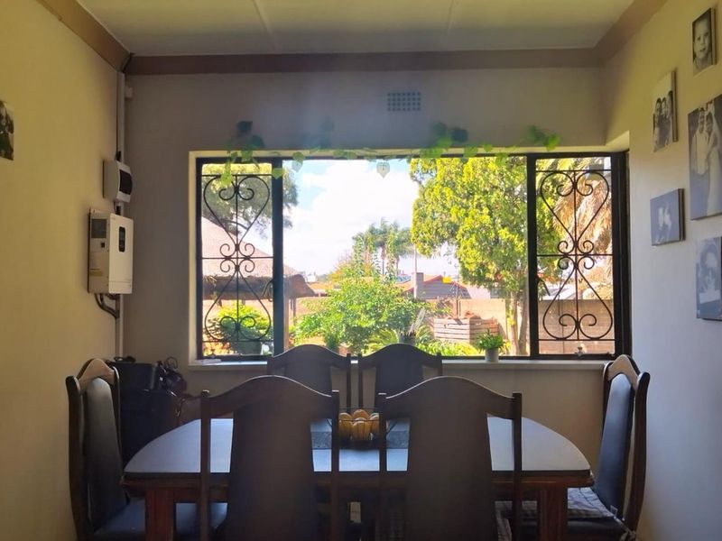 3-Bedroom Home with Flatlet in Verwoerdpark – Endless Potential! - Photo 8