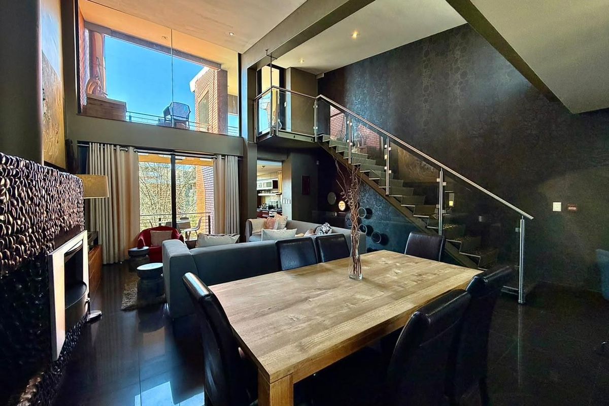 Sophisticated Modern 2‐Bedroom Penthouse in Melrose Arch - Photo 3