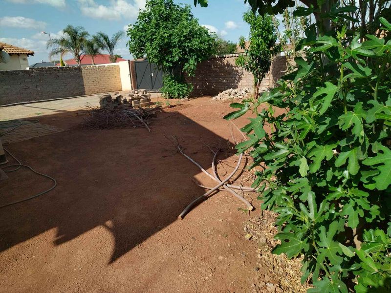 3 bedrooms corner house for sale in Rosslyn - Photo 6