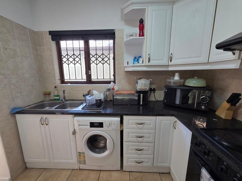 Spacious ground floor apartment to rent - Photo 4