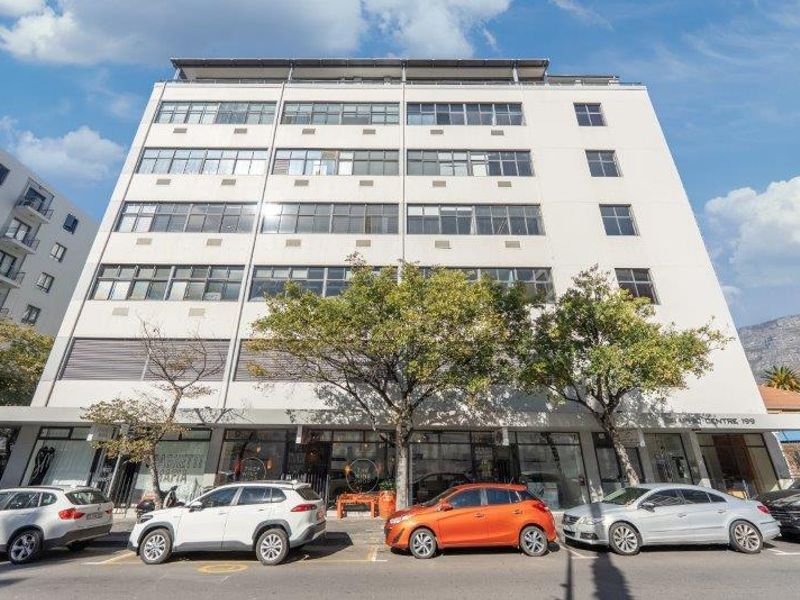 Mixed-Use Sectional Title Unit for Sale – Cape Town CBD Graphic Centre, 199 Loop Street, Cape Town Asking Price: R6 800 000 - Photo 1