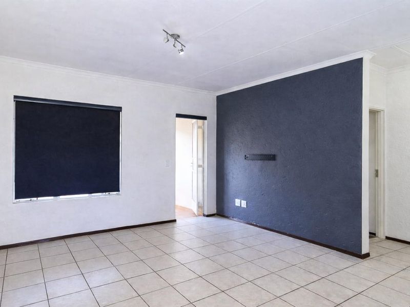 DREAM HOME OR GREAT INVESTMENT OPPORTUNITY - Photo 2