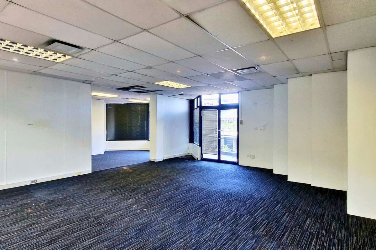 Commercial Space to Rent – Umhlanga – Flexible Layouts, Signage Options, Parking - Photo 2