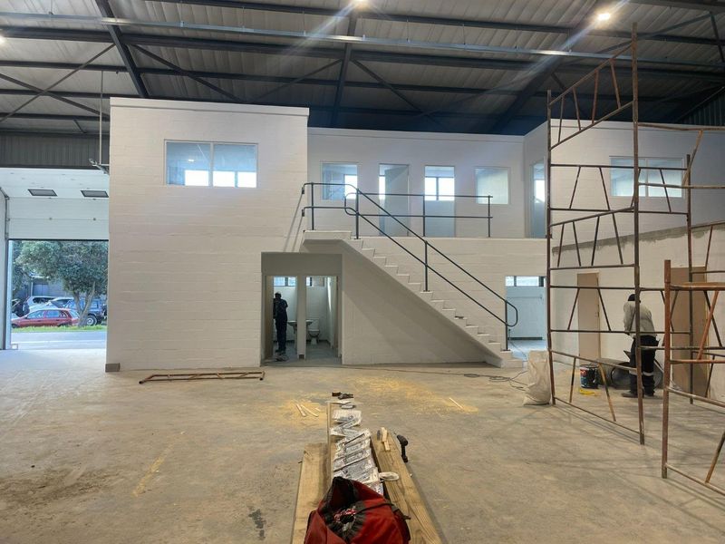 Refurbished 350m2 Mini Factory To Let | Prime Location Near Tokai. - Photo 7