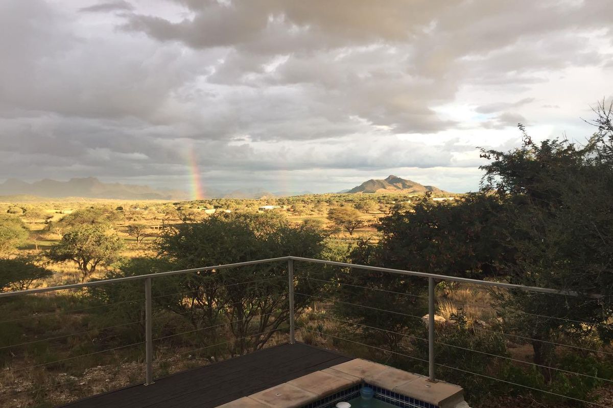 5 Bedroom House with Stunning views on Omeya Golf Estate - Photo 4