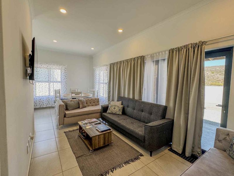 Elevated Coastal Living with Uninterrupted Views in Steenberg Cove, St Helena Bay - Photo 9