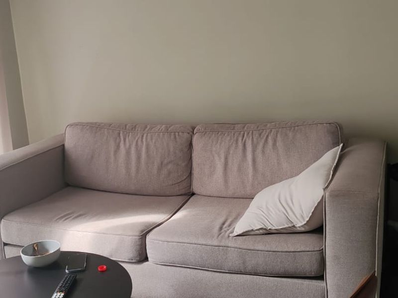 Charming and Well-Maintained Apartment in Midrand, Grand Central - Photo 5