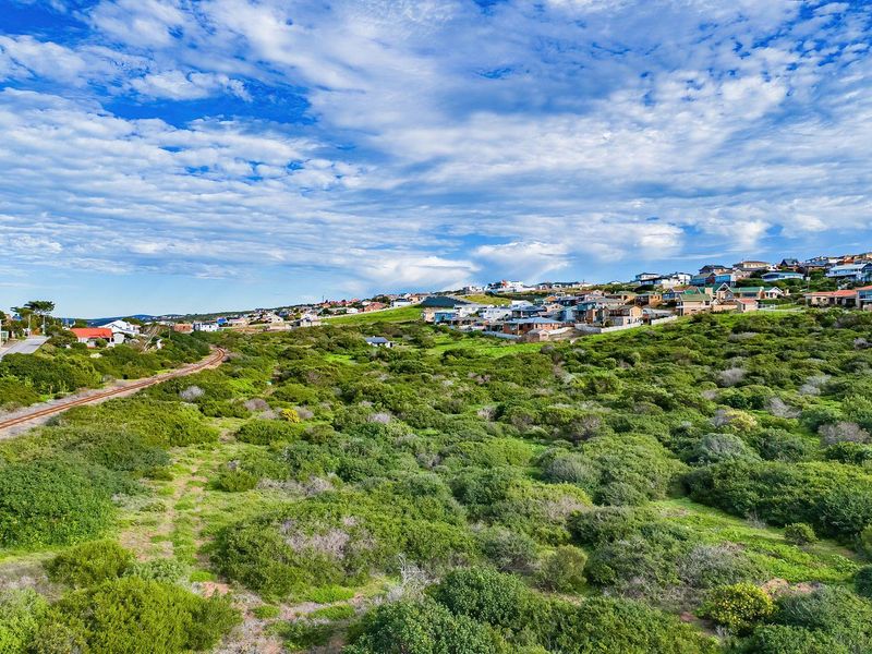 Expansive 17,143 m2 vacant land in Tergniet  on the Garden Route - Photo 3