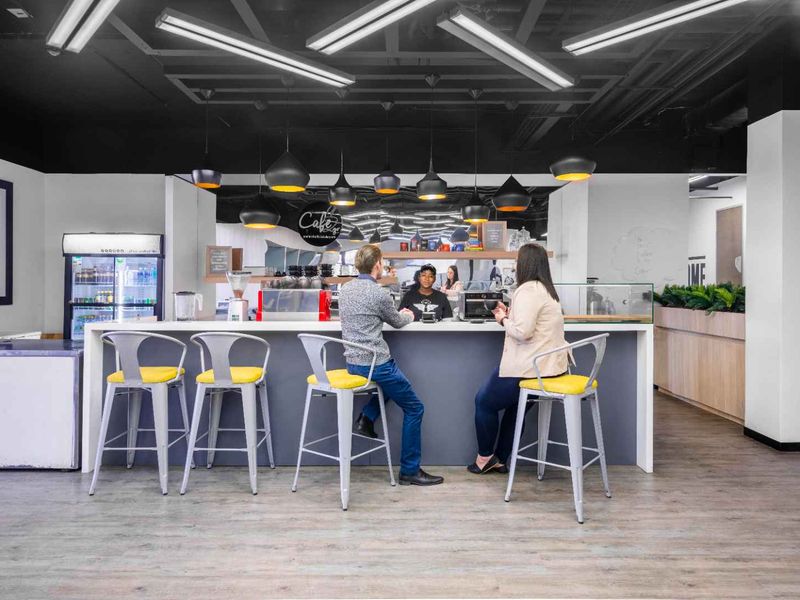 24/7 access to Serviced office space for 15 persons in Spaces Menlyn Maine - Photo 7