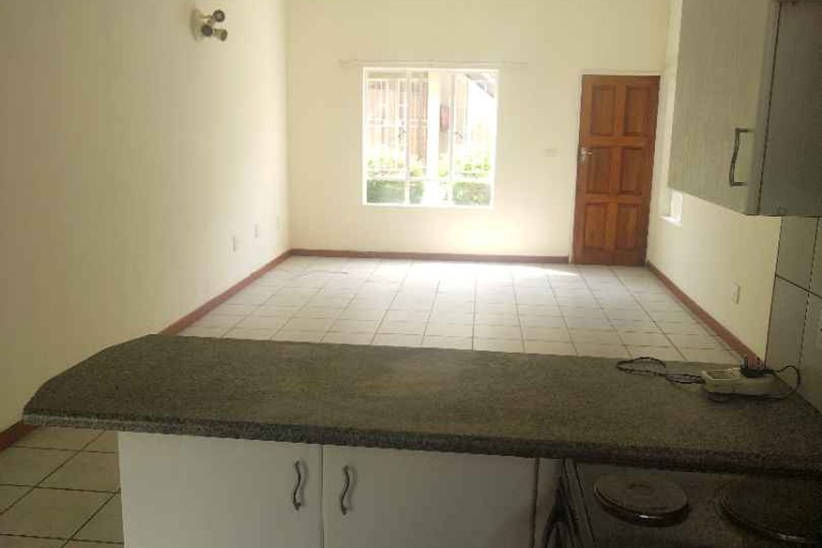 2 Bed , 1 bath ground floor unit for sale - Photo 5