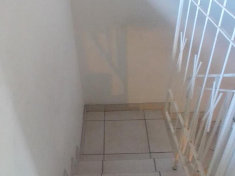 Duplex For Sale in Kew Johannesburg - Photo 9