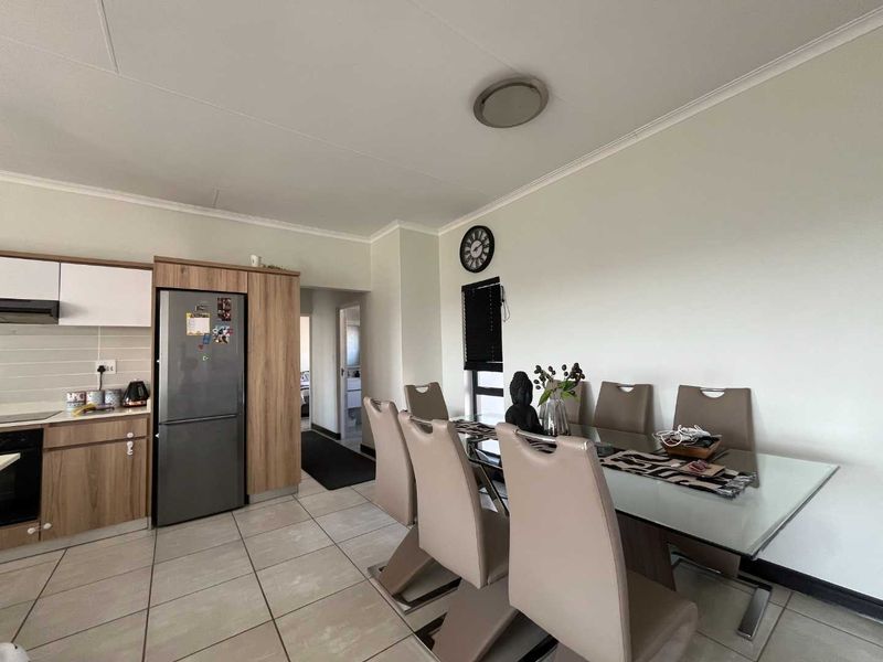 For Sale in sought after Ballito Hills – 2 Bed Top Floor - Photo 5