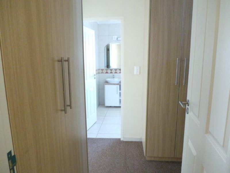 Spacious Duplex Town House close to Municipality - Photo 9