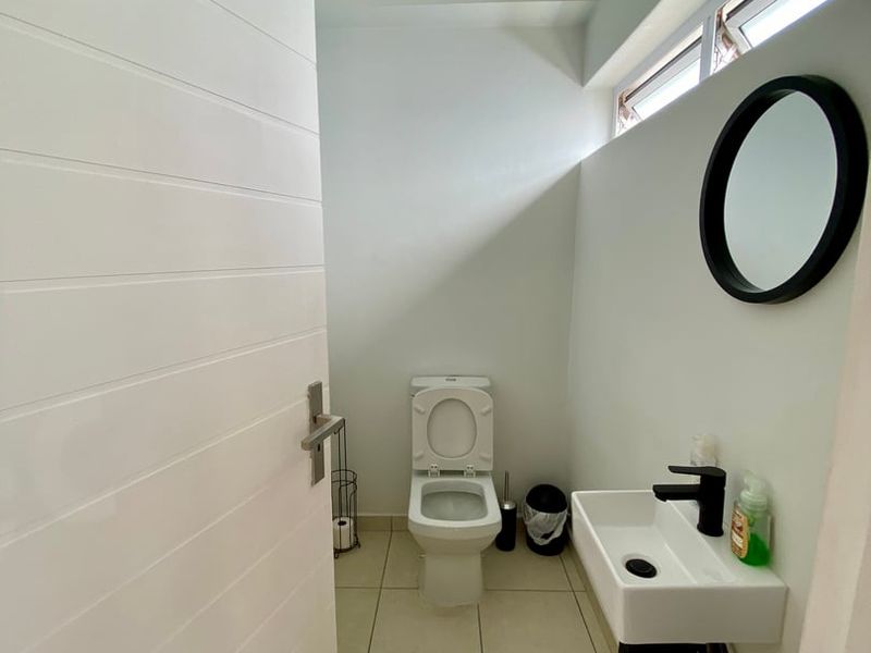  FOR SALE | NEWLY RENOVATED WAREHOUSE  - Photo 2