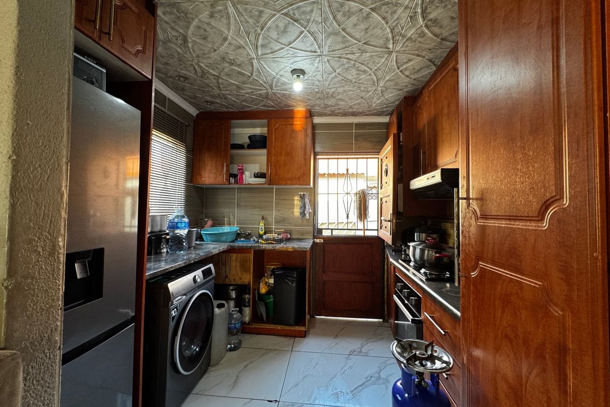 Great Investment Opportunity in Klipfontein View, Midrand - Photo 4
