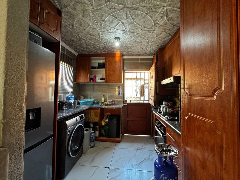 Great Investment Opportunity in Klipfontein View, Midrand - Photo 4
