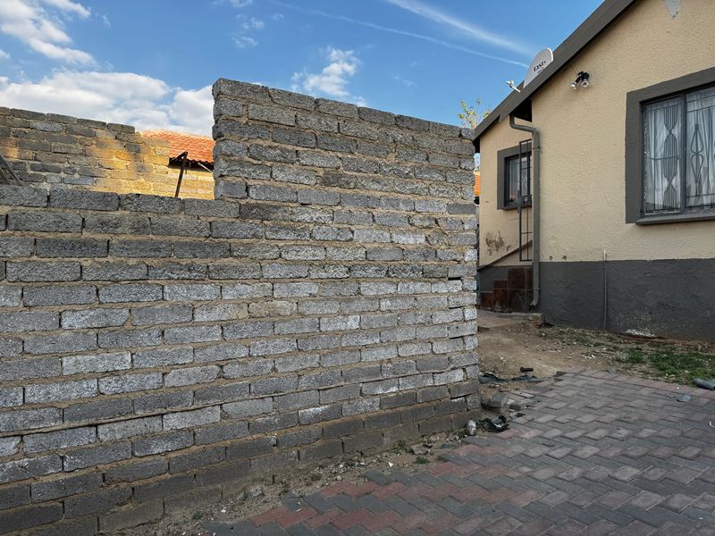 Great Investment Opportunity in Klipfontein View, Midrand - Photo 3