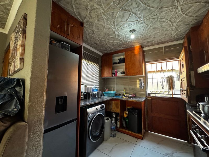 Great Investment Opportunity in Klipfontein View, Midrand - Photo 6