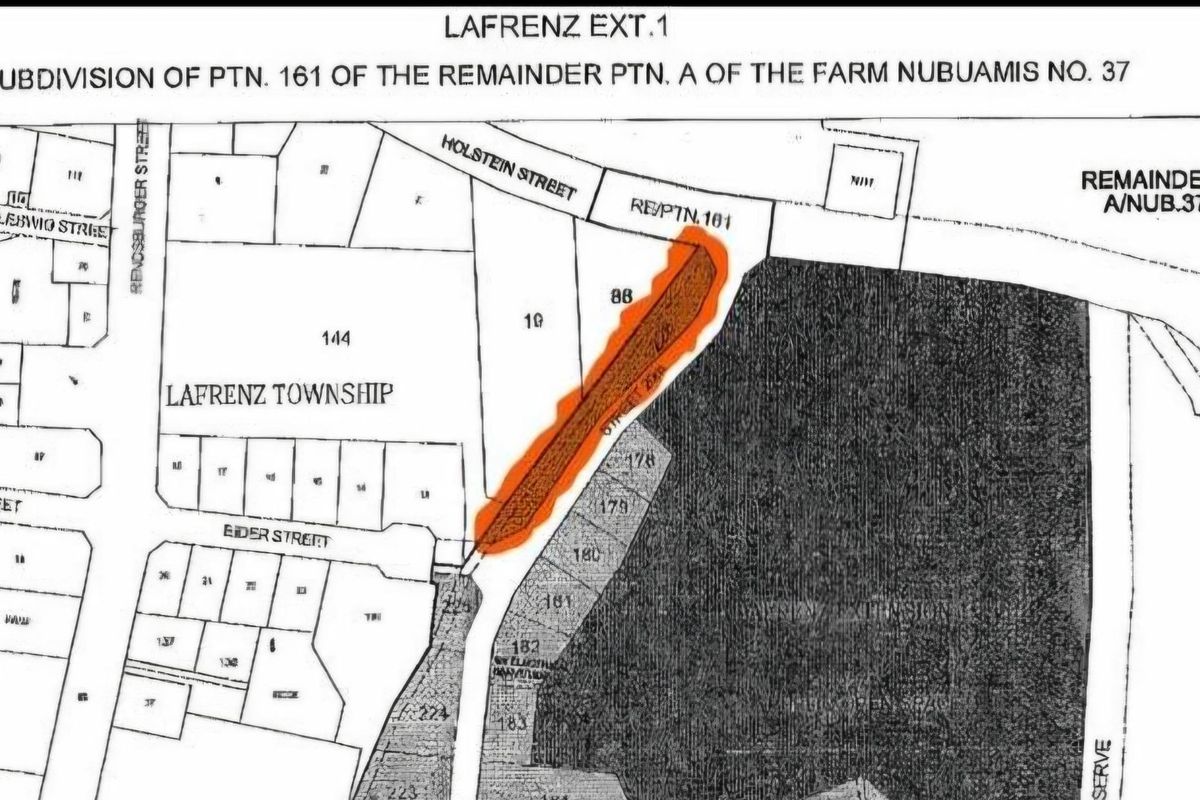 A subdivision map showing the layout and location of the commercial vacant land parcel in Lafrenz Extension 1.