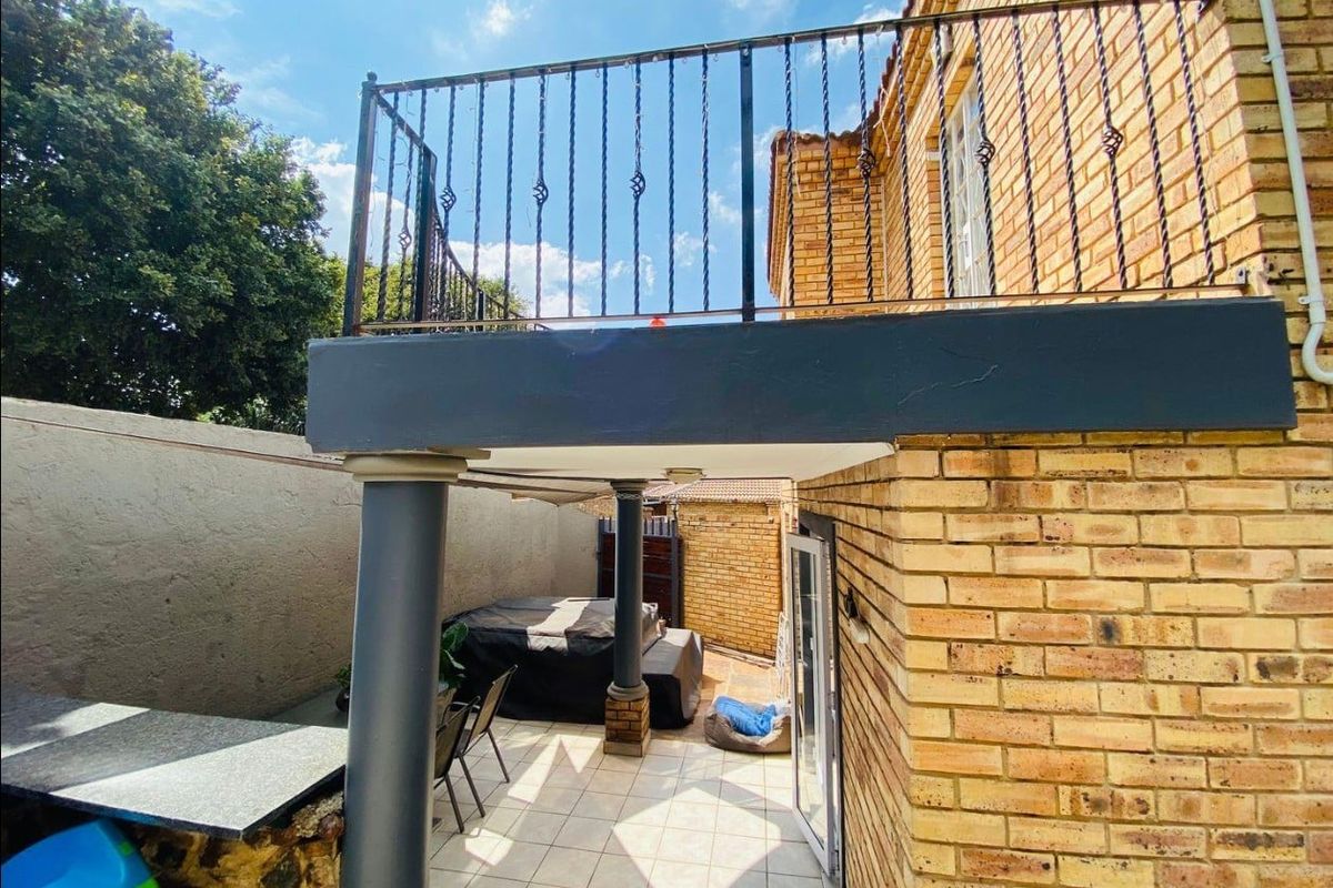 Townhouse for sale in Albemarle  - Photo 3