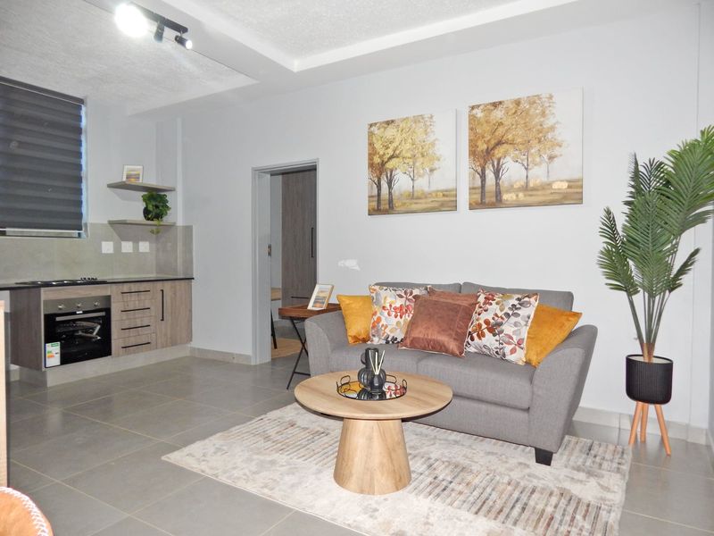 One-bedroom unit available. - Photo 2