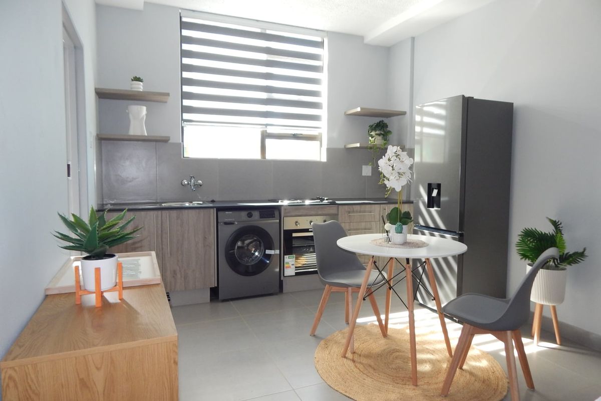 Batchelor Unit For Rent - Photo 2