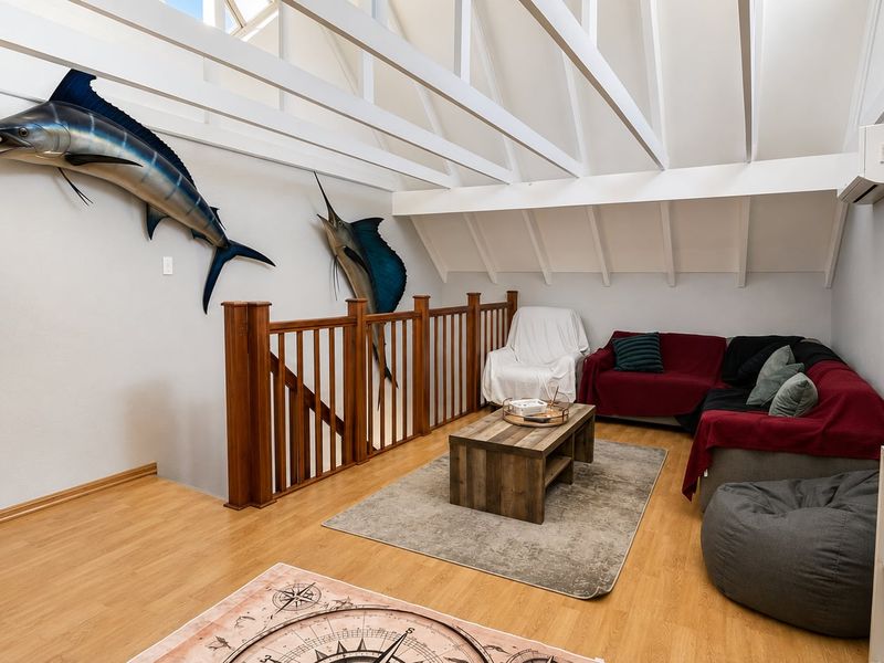 Move-In Ready Luxury Simplex - Secure, Stylish and Perfectly Designed for Easy Living - Photo 9
