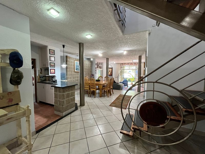 Exclusive Lakeside Luxury in Sought-After Crystal Cove Complex - Photo 2
