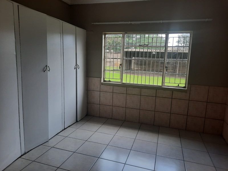 House For Sale in Ermelo Central - Photo 9