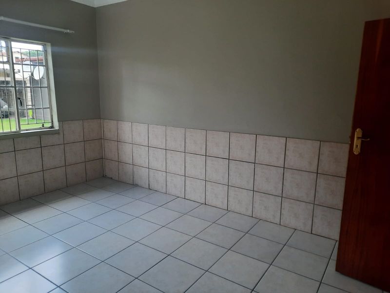House For Sale in Ermelo Central - Photo 8