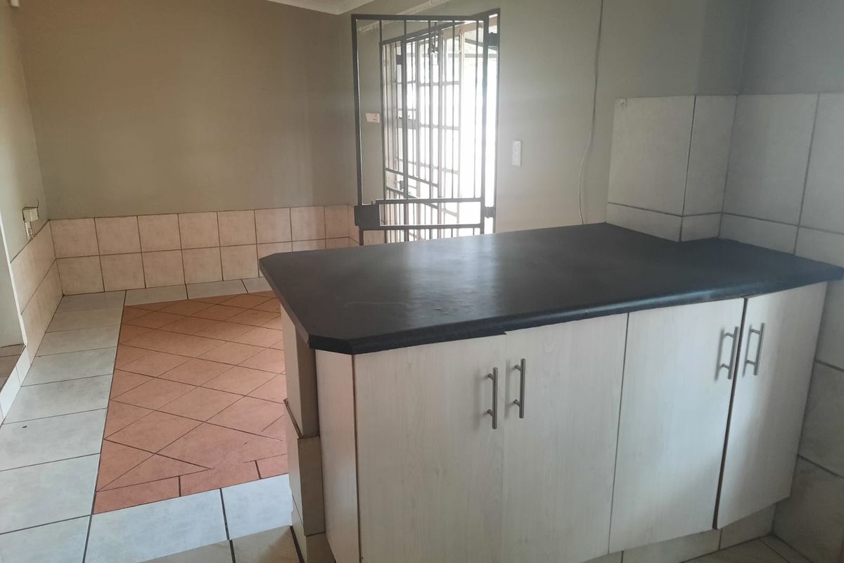 House For Sale in Ermelo Central - Photo 4