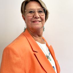 Carol HAYWARD