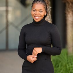 Zinhle Makhaye