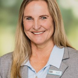 Debbie Lundin