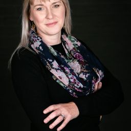 Paula Davies