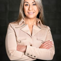 Claudia Mota-Simoen
