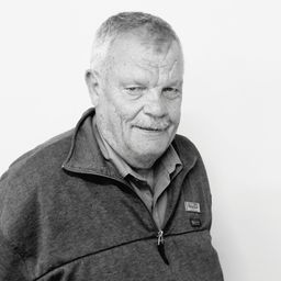 Len Holden