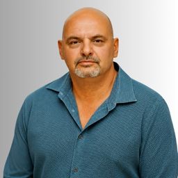 Nick Savvides