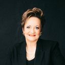 Fienie McCallum