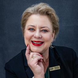 Elmarie Leonard