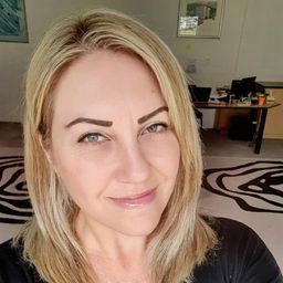 ilze Holland